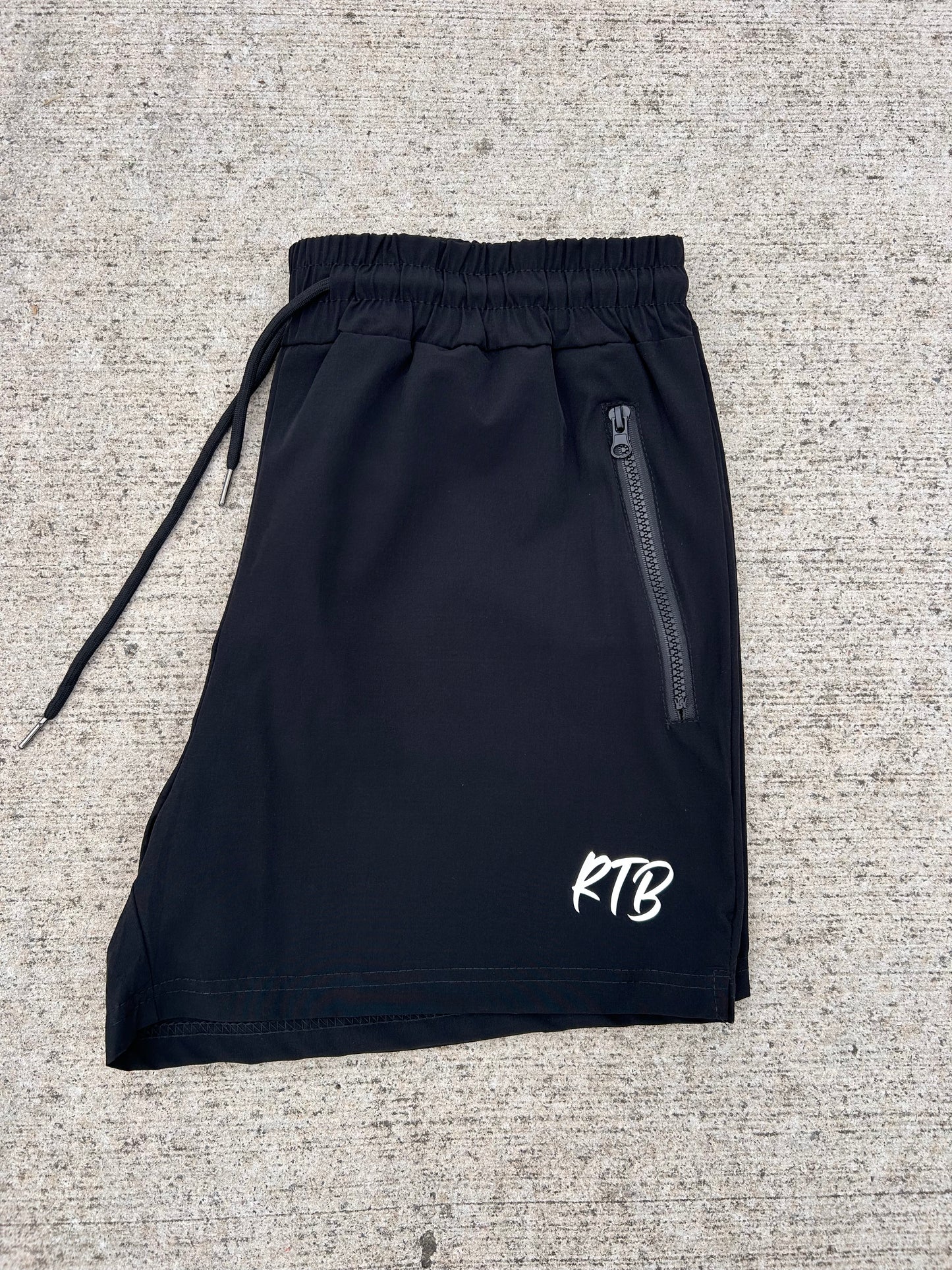 RTB signature Men’s Shorts - Black
